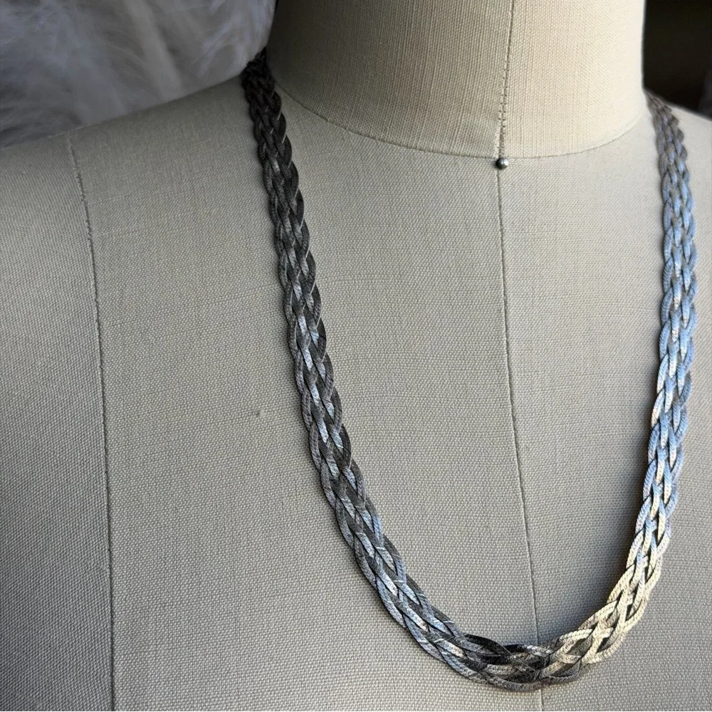 ISC ITALY 925 |Vintage| Sterling Silver Lightweight Braided Herringbone Necklace - Picture 3 of 14